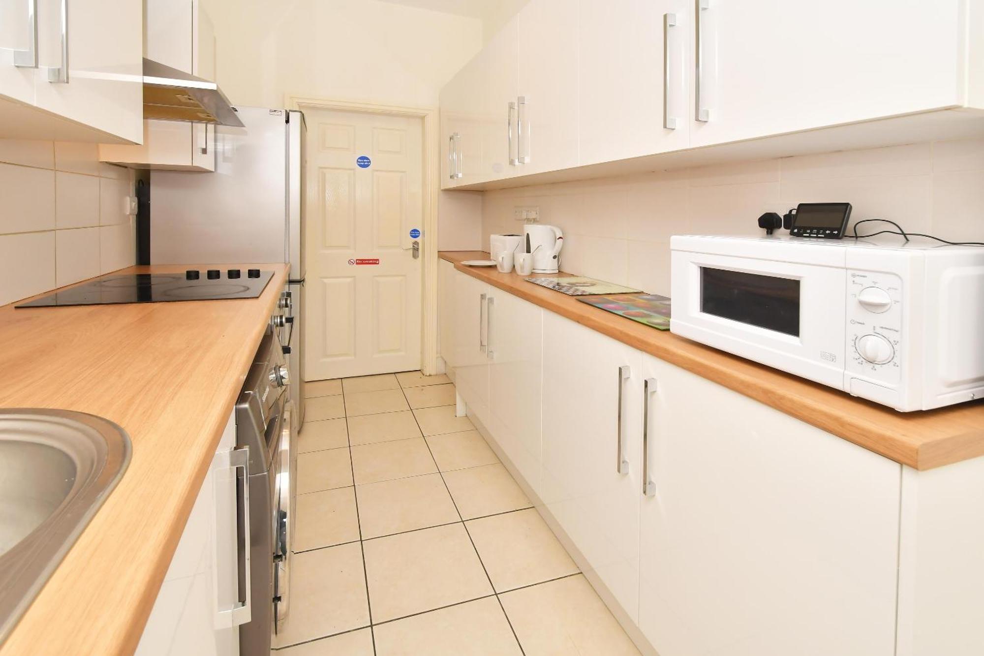 Townhouse @ 178 Ruskin Road Crewe Exterior foto